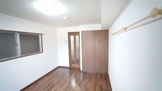 ハイクオリティながえの洋室