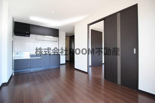 グランディール一万城の居間・リビング|ゆったり過ごせる居間です