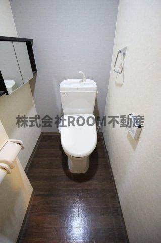 グランディール一万城のトイレ|落ち着いたトイレです