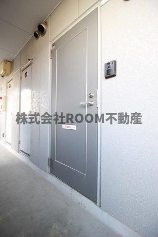 グランディール一万城の玄関|落ち着いた玄関です