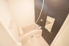 コンパクトで使いやすいお風呂です