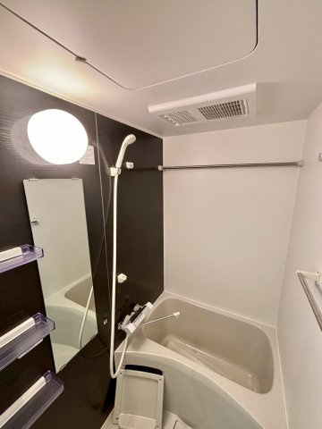 落ち着いた空間のお風呂です
