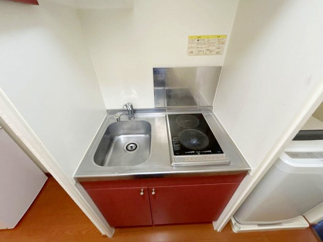 コンパクトなキッチンで掃除もラクラク