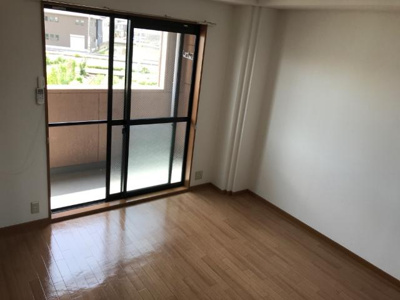 【内装】 | シャルマン・中島 | 室内