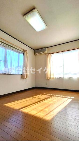 熊谷市妻沼　中古住宅の洋室