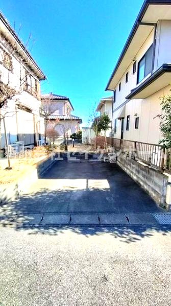 熊谷市妻沼　中古住宅の駐車場