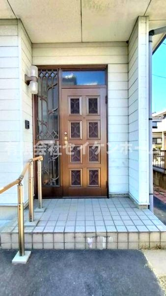 熊谷市妻沼　中古住宅の玄関