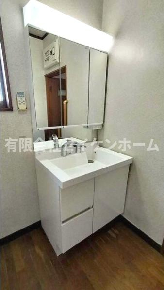 熊谷市妻沼　中古住宅の独立洗面台