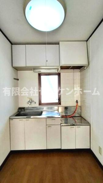熊谷市妻沼　中古住宅のキッチン