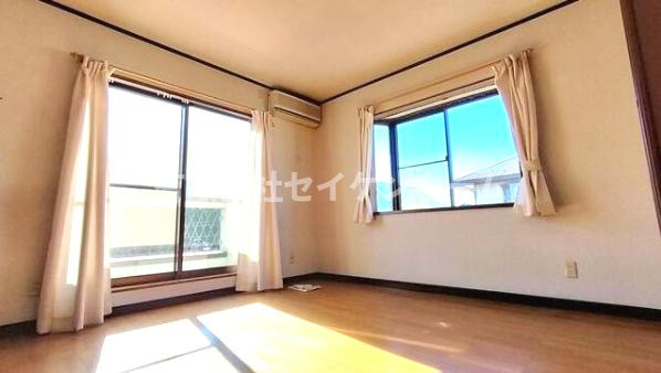 熊谷市妻沼　中古住宅の洋室