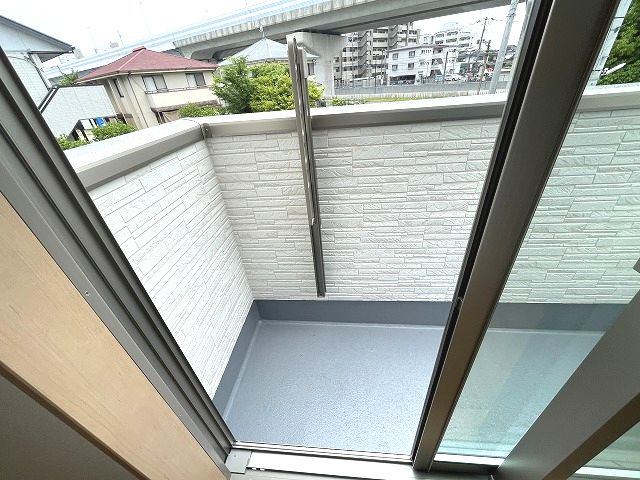 【バルコニー】 | 博多区諸岡6丁目戸建 | 2階バルコニーです。