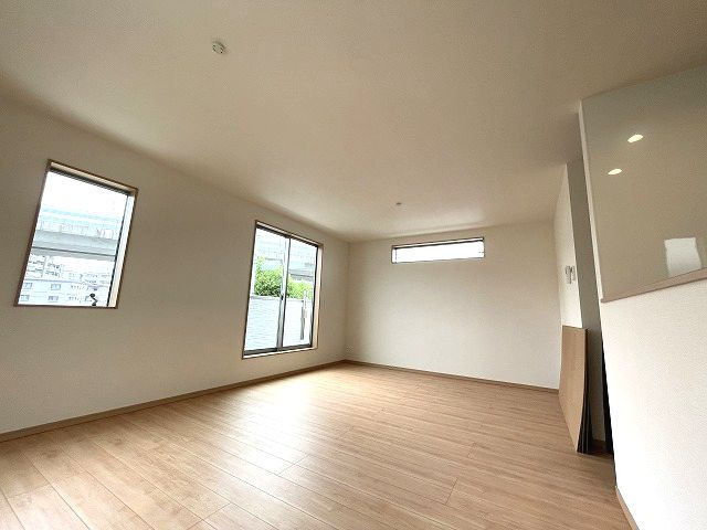 【居間・リビング】 | 博多区諸岡6丁目戸建