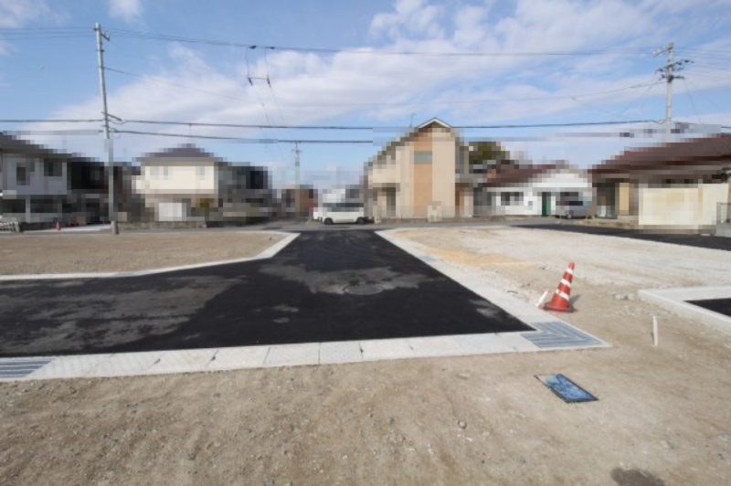 南国市大そね甲　建築条件なし　売土地　5号地（全9区画）の前面道路含む現地写真