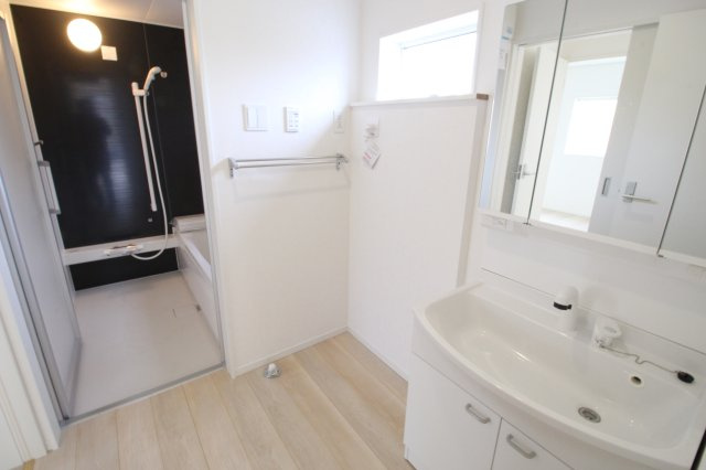 結城市結城　第43（Ⅱ期）4号棟の独立洗面台