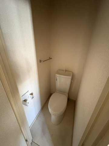 他部屋参考写真です。