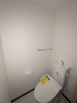 清潔感のあるトイレです