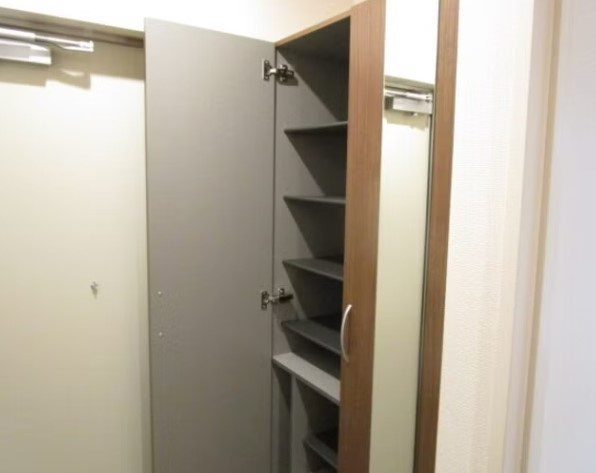 リヴェールコートの玄関|他部屋参考写真
