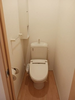 コンパクトで使いやすいトイレです