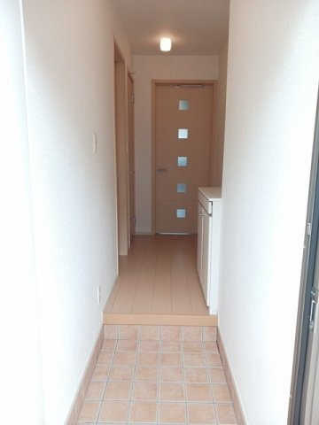落ち着いた玄関です