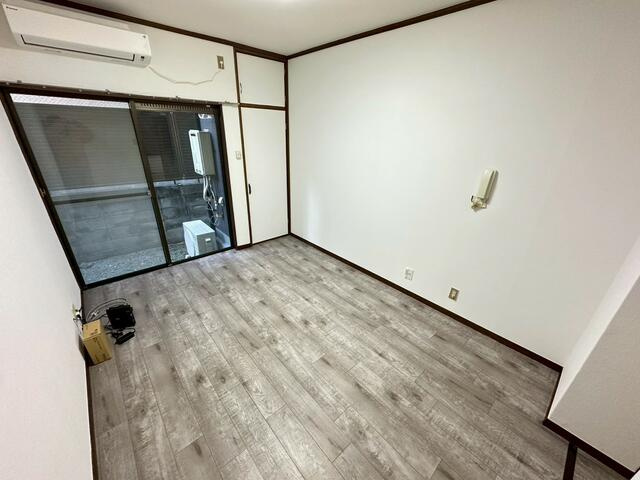 ジュネス松ヶ丘の居間・リビング