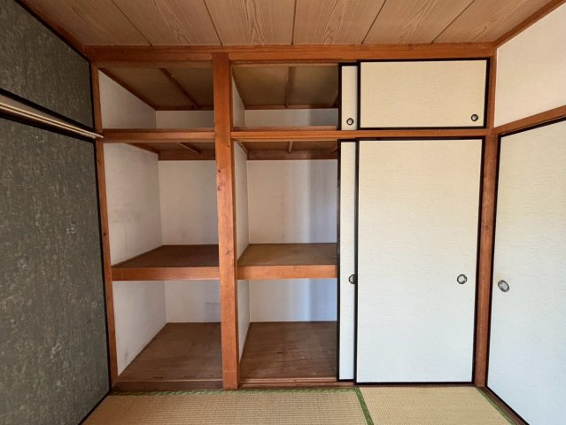 井上コーポの収納|ちょっとした収納スペースも充実しています
