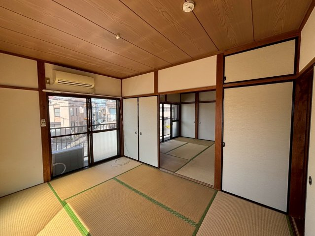 井上コーポの和室|柔らかい畳が心地よい和室