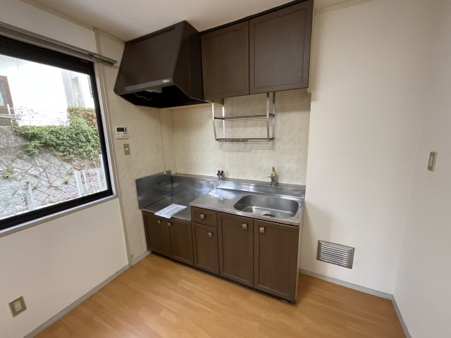 【キッチン】 | ハイツKKM3 | コンパクトなキッチンで掃除もラクラク