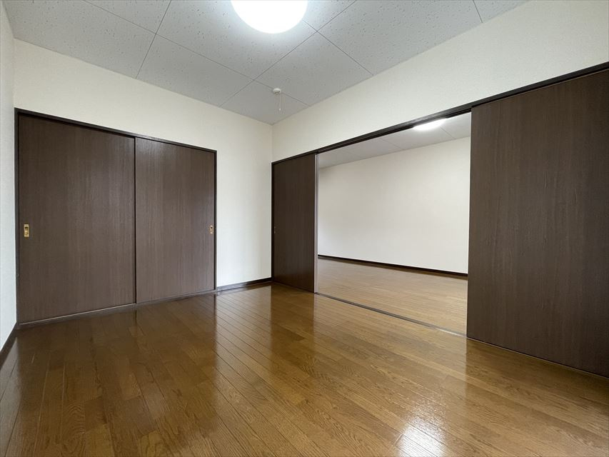 使い勝手のいい寝室です