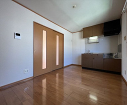 こちらの居間で趣味の時間をお楽しみください