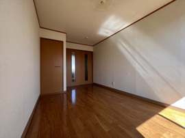 個人の部屋や寝室として使える洋室です