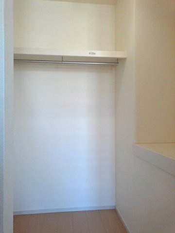 フィオーレＮＳ　Ⅳ－Ｄの収納