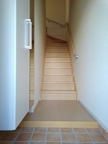 フィオーレＮＳ　Ⅳ－Ｄの玄関