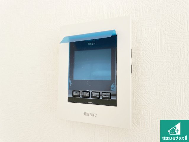 ★29(土)30(日)現地見学可能！★大津市雄琴　第26期　ラスト1邸の防犯設備|カラーモニターインターホン！声だけでなく来訪者の姿や顔がモニターで確認できるので、小さなお子様がいらっしゃるご家庭でも安心できます！