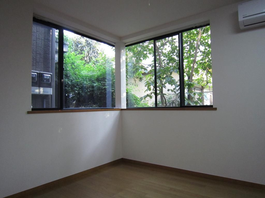 高輪2丁目貸家の居間・リビング