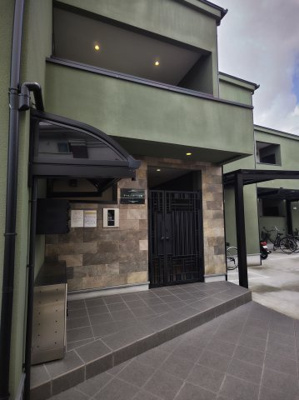 【エントランス】 | キャルムコート交野