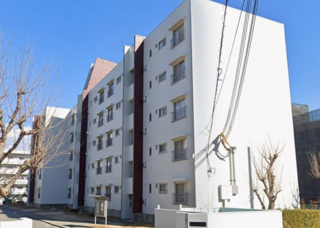 高倉台１団地２号棟の外観