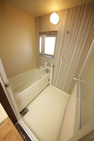 ファミールオオタの浴室