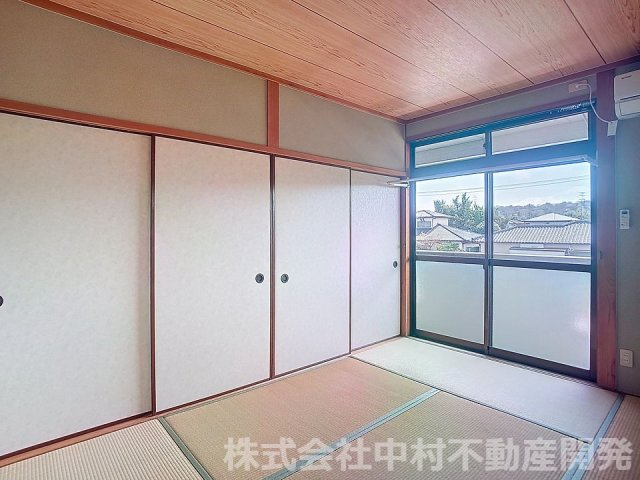 飛鳥第2ハイツの和室