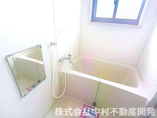 飛鳥第2ハイツの浴室
