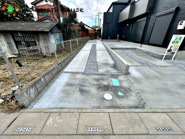 桶川市上日出谷8期　新築戸建　グラファーレ02の駐車場