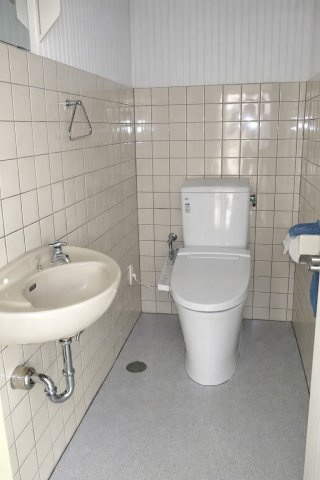 高槻市三島江４丁目　倉庫・事務所のトイレ