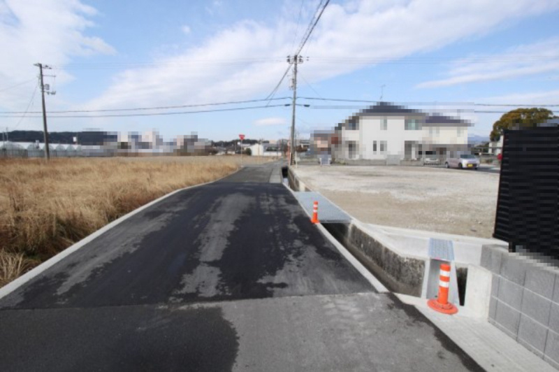 南国市大そね甲　建築条件なし　売土地　9号地（全9区画）の前面道路含む現地写真