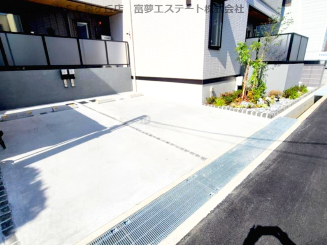 【駐車場】 | SunSky鳳西町