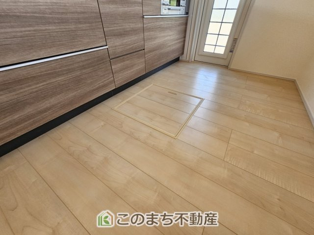 LiveleGarden.S栃木都賀町平川第3の設備|床下収納は意外と容量があり、日常のストックにも大活躍です♪