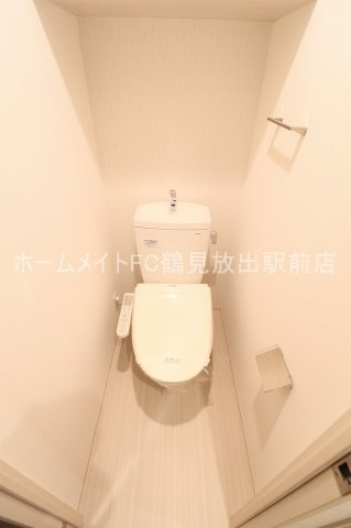 大阪市鶴見区放出東３丁目の賃貸マンションのトイレ