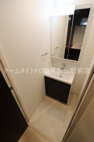 大阪市鶴見区放出東３丁目の賃貸マンションの独立洗面台