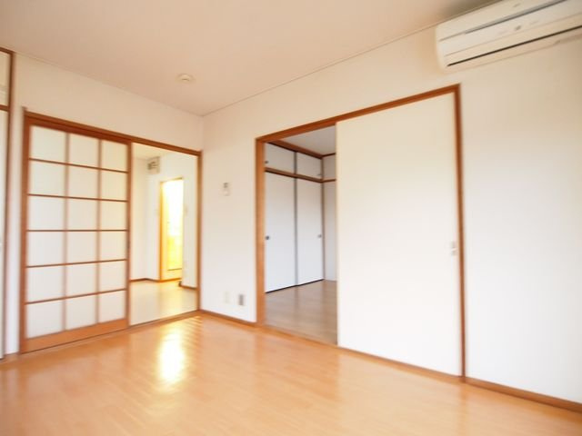 【内装】 | シャルダンⅠ | 内装は落ち着いています