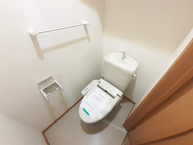 【トイレ】 | パエーゼ | 落ち着いた色調のトイレです