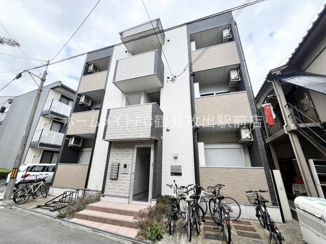 大阪市城東区鴫野東３丁目のハイツ