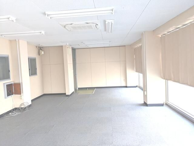 名古屋市千種区仲田２丁目の店舗事務所の内装
